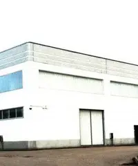 Capannone commerciale / industriale
