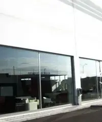 Capannone commerciale / industriale