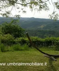 Due casali con due ettari vic Todi Due casali con due ettari vic Todi