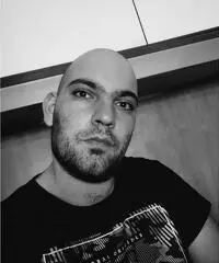 Cerco Ragazza seria per Storia Seria