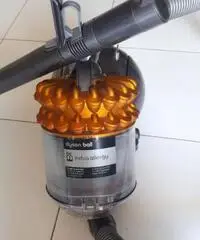 Aspirapolvere ciclonica Dyson