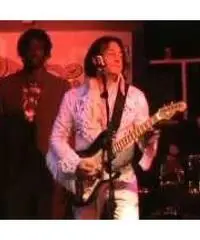 CERCASI ANIMA GEMELLA CERCASI ANIMA GEMELLA