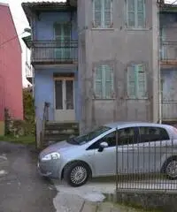 Villetta indipendente da ristrutturare Villetta indipendente da ristrutturare