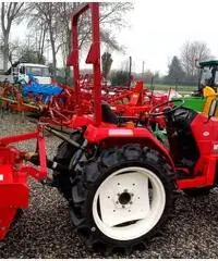 Trattore MITSUBISHI con fresa