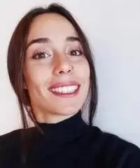 Massaggiatrice, onicotecnica, truccatrice Massaggiatrice, onicotecnica, truccatrice