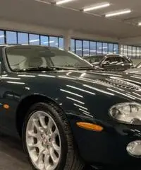 JAGUAR XKR 4.0 Coupé UNICOPROPRIETARIO JAGUAR XKR 4.0 Coupé UNICOPROPRIETARIO