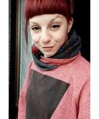 Barista addetta alla caffetteria - cameriera Barista addetta alla caffetteria - cameriera