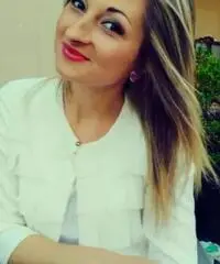 Commessa, babysitter, truccatrice Commessa, babysitter, truccatrice