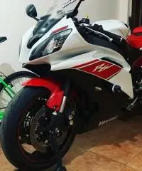 Vendo o scambio Yamaha r6 Vendo o scambio Yamaha r6