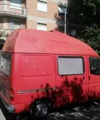 Camper puro 2000 a benzina con impianto a GPL