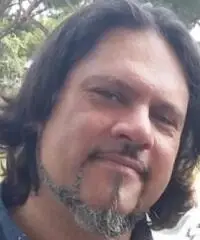 Impiegato in negozio di ferramenta Impiegato in negozio di ferramenta