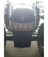 Trattore con caricatore Landini Technofarm