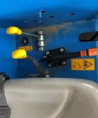 Trattore con caricatore Landini Technofarm