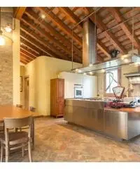 Venezia, prestigiosa proprietà tra mira e dolo*