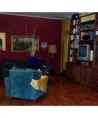 Villa su 2 livelli con dependance-1600mq.terreno Villa su 2 livelli con dependance-1600mq.terreno