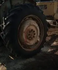 Trattore Ford 5000 cv66