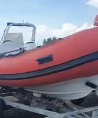 Gommone motore