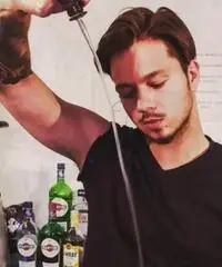 Barman, barista, cameriere di sala Barman, barista, cameriere di sala