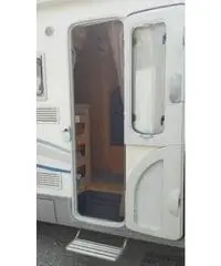 Camper Mansardato 6 posti letto 4 in Viaggio