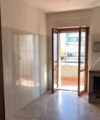 Luminoso appartamento in via Martiri VI Ottobre