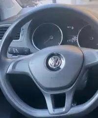 VOLKSWAGEN Polo 5ª serie - 2015 VOLKSWAGEN Polo 5ª serie - 2015