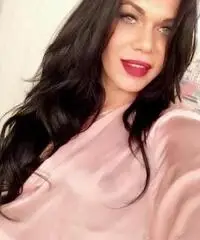 Parrucchiera, cameriera, barista Parrucchiera, cameriera, barista