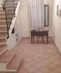 Appartamento.mansarda.terrazzo--Casette d'ete