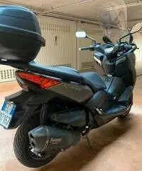 X-max 400 abs