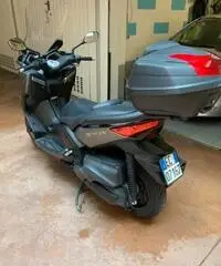 X-max 400 abs