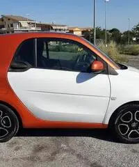 For two 71cv Sport Edition con Navi e Perfetta For two 71cv Sport Edition con Navi e Perfetta