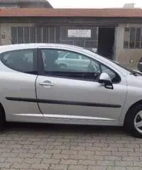Peugeot 207 1.4 - Lombardia Peugeot 207 1.4 - Lombardia