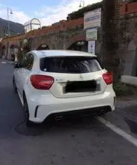 Auto Mercedes A180