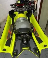 Moto d'acqua seadoo 300 tx