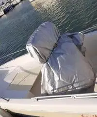 Barca Mingolla con motore