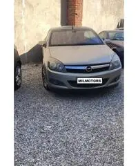 OPEL Astra 3ª serie - 2006 OPEL Astra 3ª serie - 2006