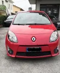 RENAULT TWINGO 1.2 BENZINA - Unico Proprietario RENAULT TWINGO 1.2 BENZINA - Unico Proprietario