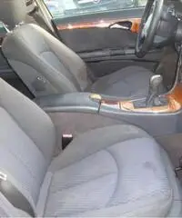 MERCEDES Classe E 220 CDI.6marce.BEN TENUTA 2003 MERCEDES Classe E 220 CDI.6marce.BEN TENUTA 2003