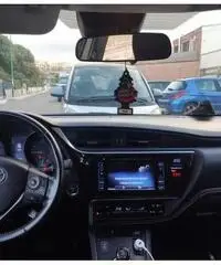 TOYOTA Auris - 2016