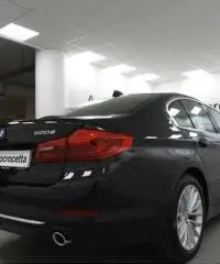 BMW 520 d Luxury Auto EURO 6 BMW 520 d Luxury Auto EURO 6