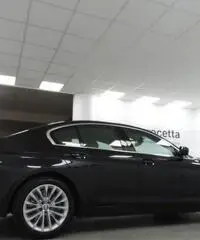 BMW 520 d Luxury Auto EURO 6 BMW 520 d Luxury Auto EURO 6