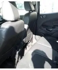 FORD EcoSport - 2015