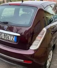 Lancia ypsilon 2008 1.2 benzina tenuta bene