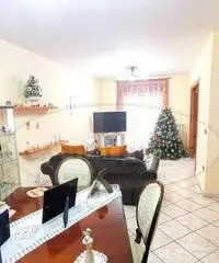S2 Appartamento 4 vani con box e posto auto S2 Appartamento 4 vani con box e posto auto