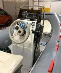 Gommone motore carrello