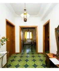 Sassari via Roma ampio quadrivano opzione box