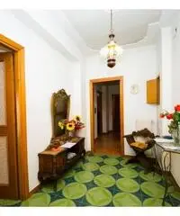 Sassari via Roma ampio quadrivano opzione box