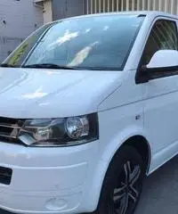 Volkswagen Caravelle T5 4motion passo lungo Volkswagen Caravelle T5 4motion passo lungo