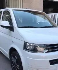 Volkswagen Caravelle T5 4motion passo lungo Volkswagen Caravelle T5 4motion passo lungo