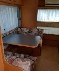 Roulotte adria b542