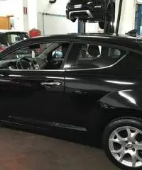 Alfa Romeo MiTo 1.4 78 CV Distinctive Alfa Romeo MiTo 1.4 78 CV Distinctive